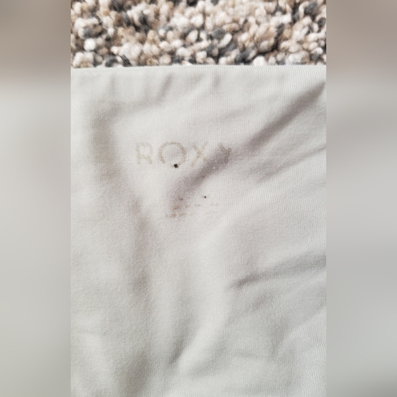 Roxy| Bikini Set - Picture 2 of 7